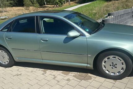 Audi A8 185.000 km 5.600 &euro; Tittling 94104