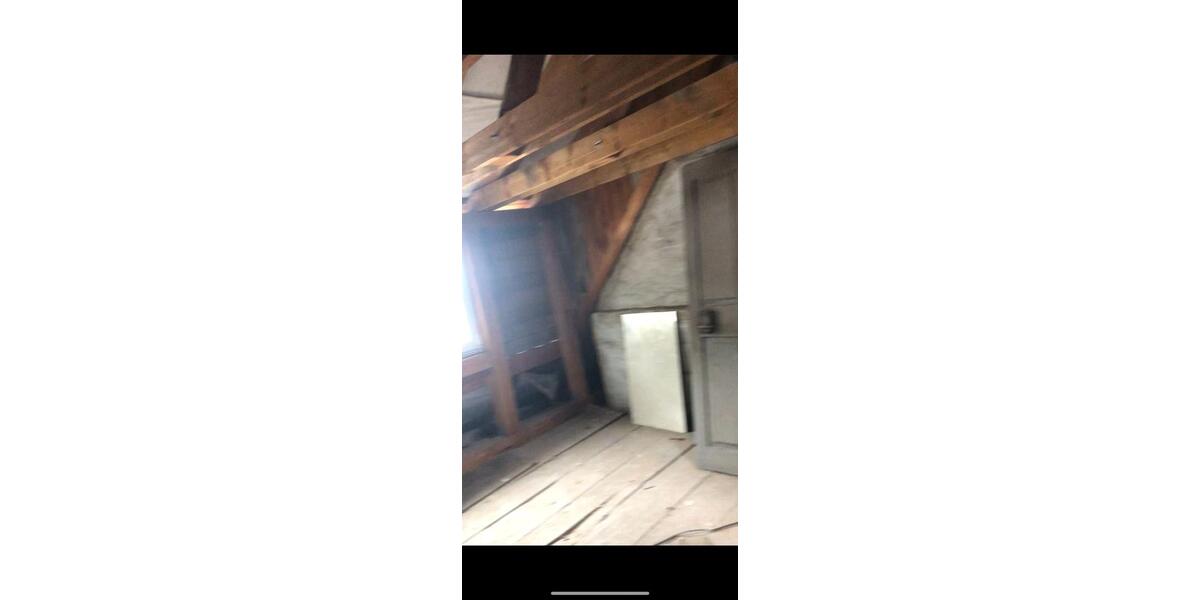 Reihenhaus Unterwellenborn - 10 Zimmer, 245 m&sup2;, 49.000&euro; | Angebot:27127527