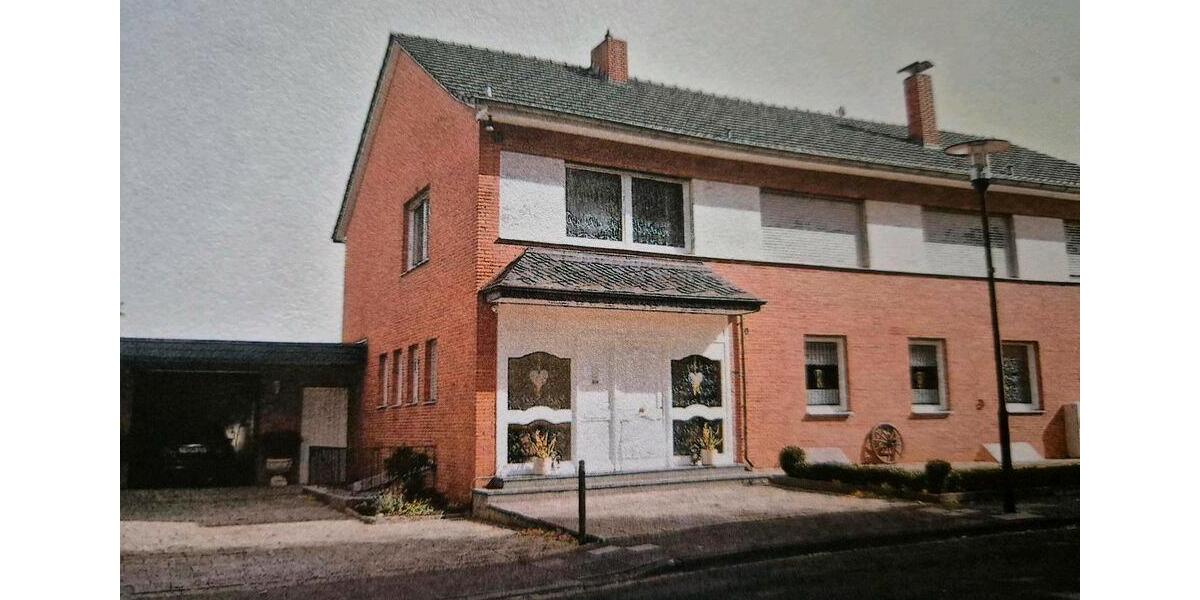 Einfamilienhaus Hückelhoven - 8 Zimmer, 325 m&sup2;, 569.000&euro; | Angebot:26766482