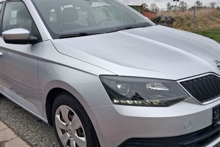 Skoda Fabia 98.000 km 9.999 &euro; Upgant- Schott 26529