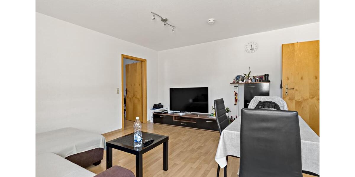 Dachgeschoßwohnung Halle (Saale) Damaschkestraße - 2 Zimmer, 53 m&sup2;, 450&euro; | Angebot:26251266