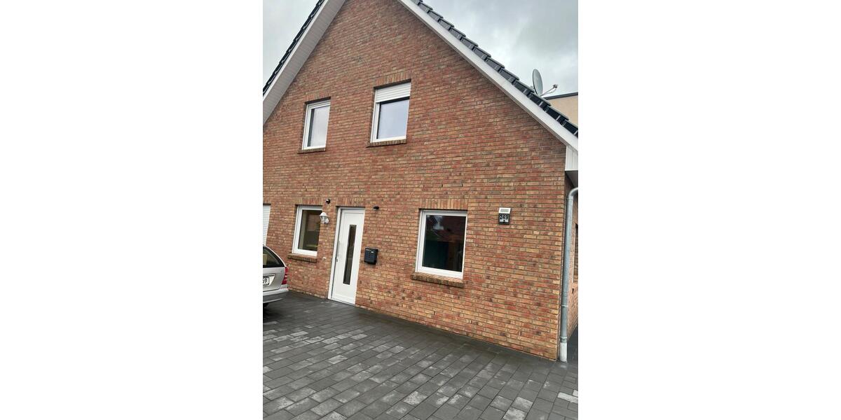 Doppelhaushälfte Papenburg - 4 Zimmer, 120 m&sup2;, 1.050&euro; | Angebot:26586255