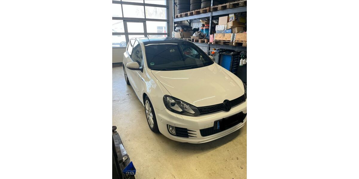 VW Golf 208.000 km 9.299 &euro; Karlsruhe 76185