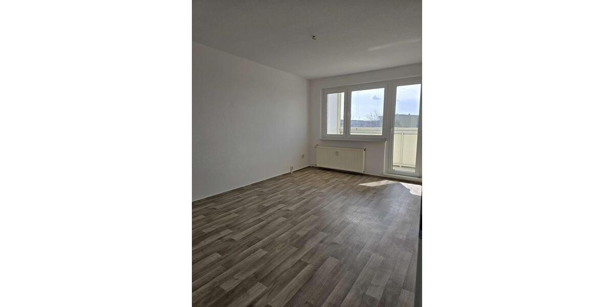 Etagenwohnung Grimmen - 2.5 Zimmer, 61 m&sup2;, 400&euro; | Angebot:26056320