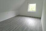 Dachgeschoßwohnung Itzehoe - 3.5 Zimmer, 81 m&sup2;, 900&euro; | Angebot:26030831