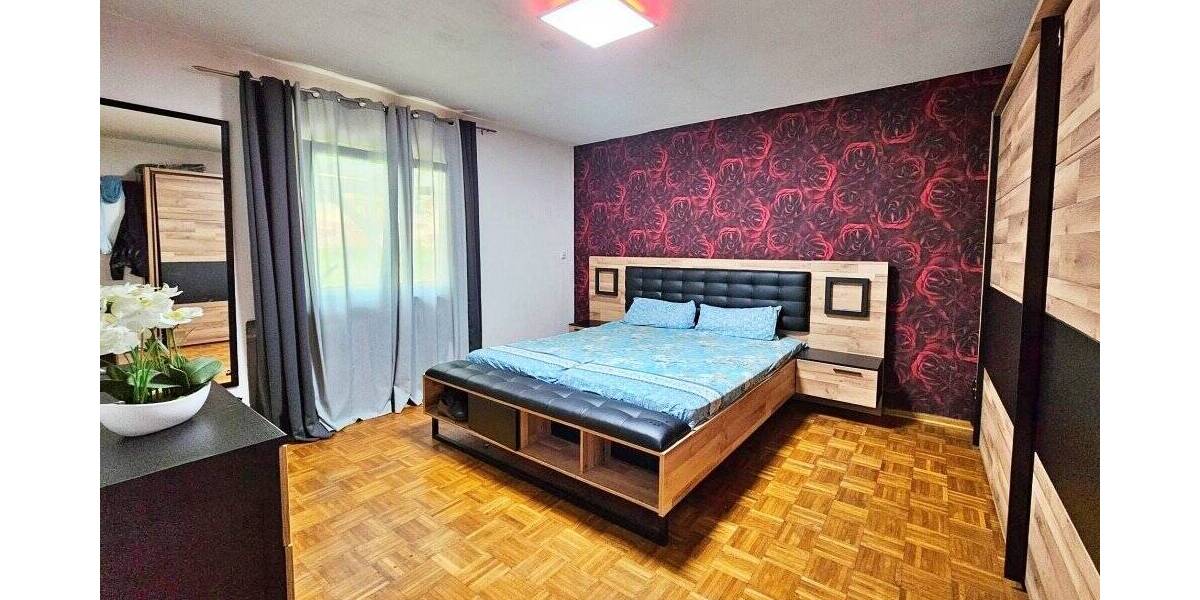 Mehrfamilienhaus, Wohnhaus Bad König - 6 Zimmer, 177 m&sup2;, 365.000&euro; | Angebot:26798581