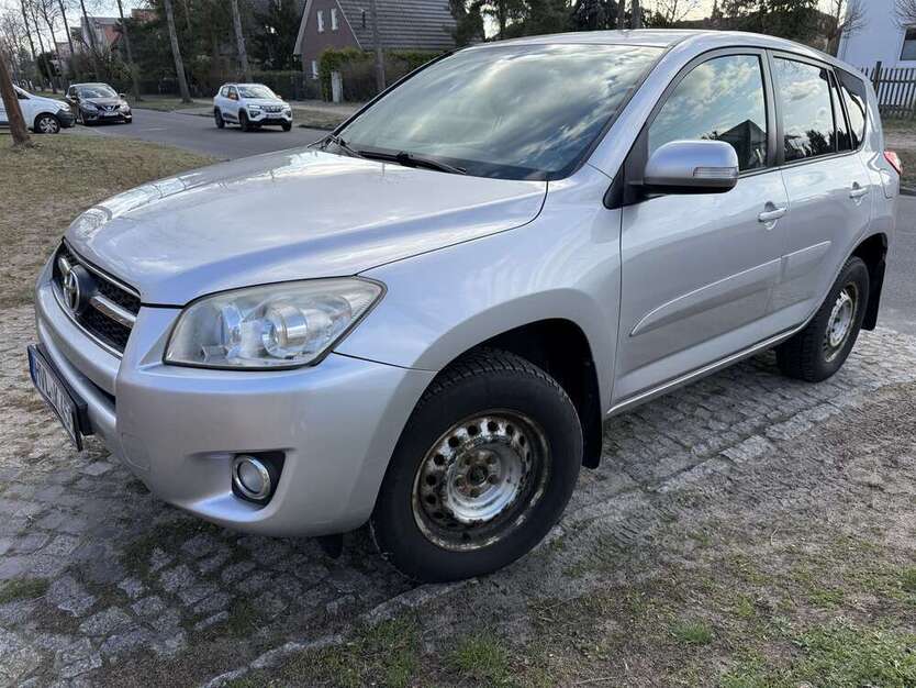 RAV 4