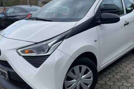 Toyota Aygo (X) 109.000 km 7.490 &euro; Konz 54329