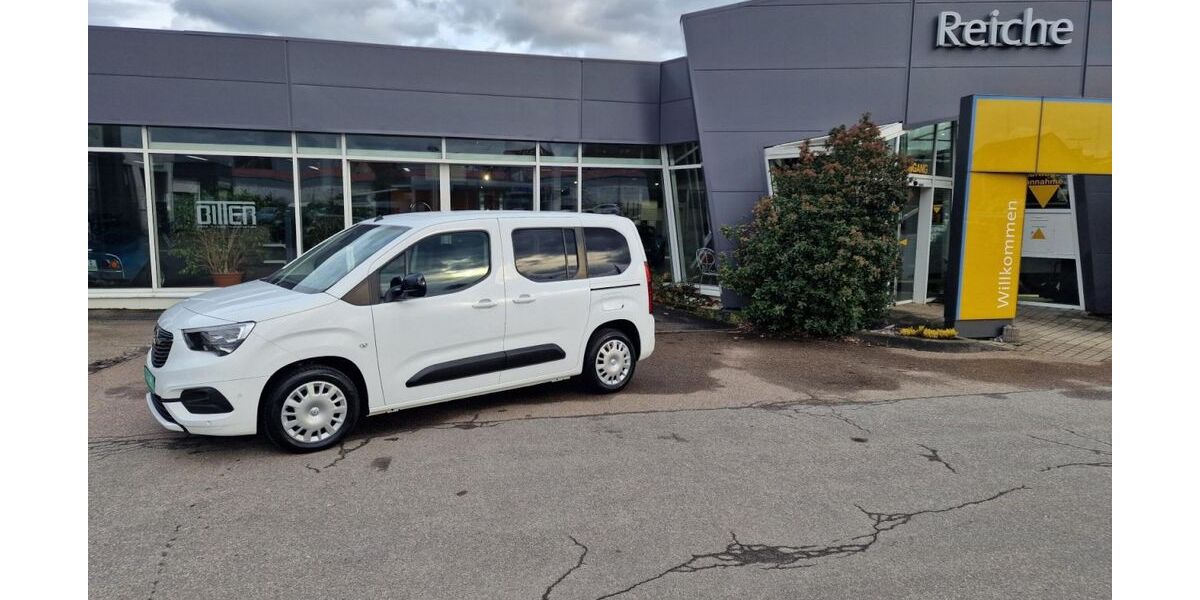 Opel Combo Life 30.799 km 21.990 &euro; Großbottwar 71723