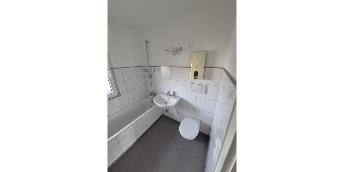 Renovierte 1 Zimmer whg in rheydt 1 zimmer