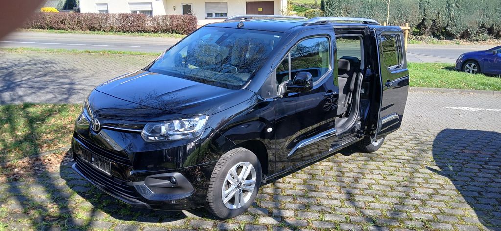 Toyota Proace City 63.000 km 21.600 &euro; Odenthal-Neschen 51519