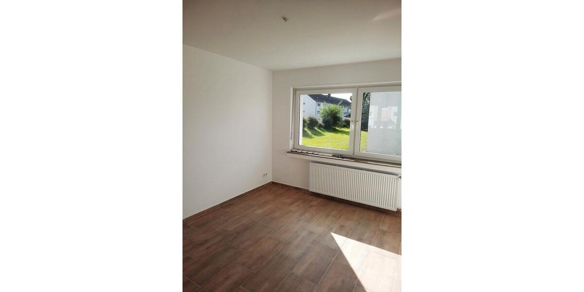 Hochparterre Hameln Kernstadt - 3 Zimmer, 70 m&sup2;, 108.000&euro; | Angebot:27004775
