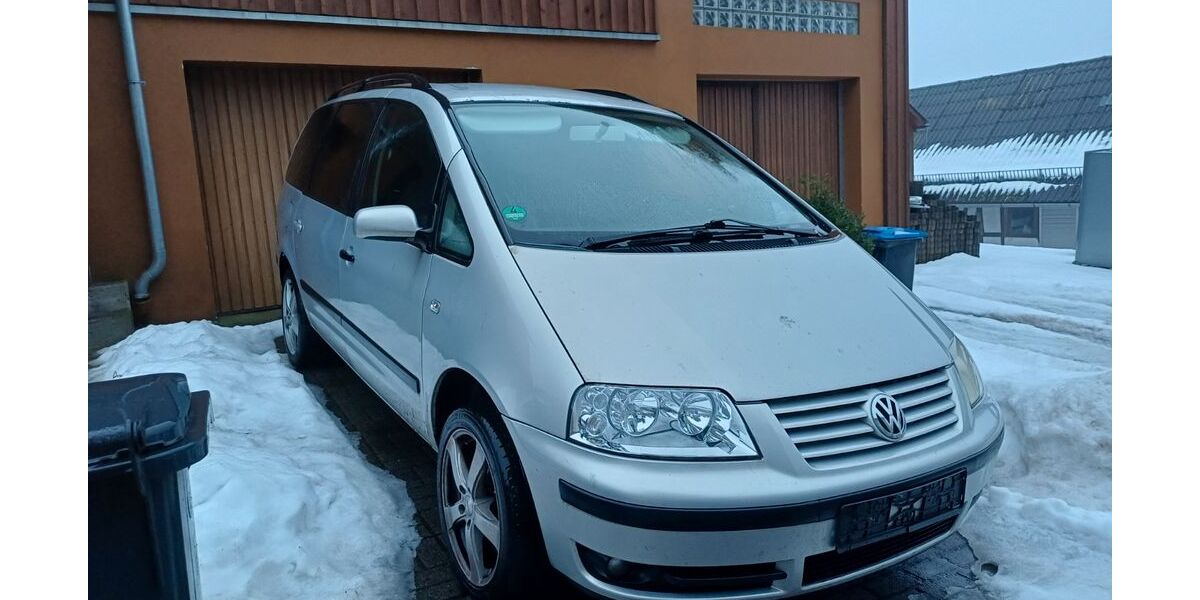 VW Sharan 246.000 km 1.250 &euro; Schotten 63679