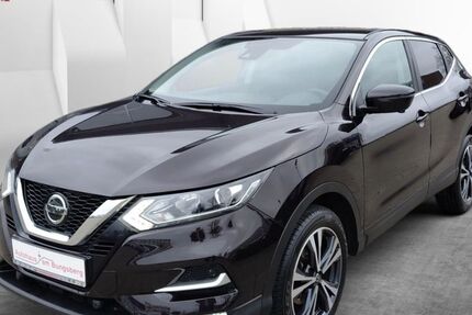 Nissan Qashqai 64.500 km 16.990 &euro; Lübeck 23554