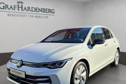 VW Golf 8.200 km 33.444 &euro; Gengenbach 77723