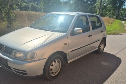 VW Polo 85.000 km 2.500 &euro; Glauchau 08371