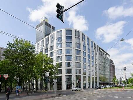 Flexible Arbeitsplätze und Büroräume in Top-Adresse - All-in-Miete