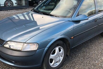 Opel Vectra 184.000 km 2.950 &euro; Öhringen 74613