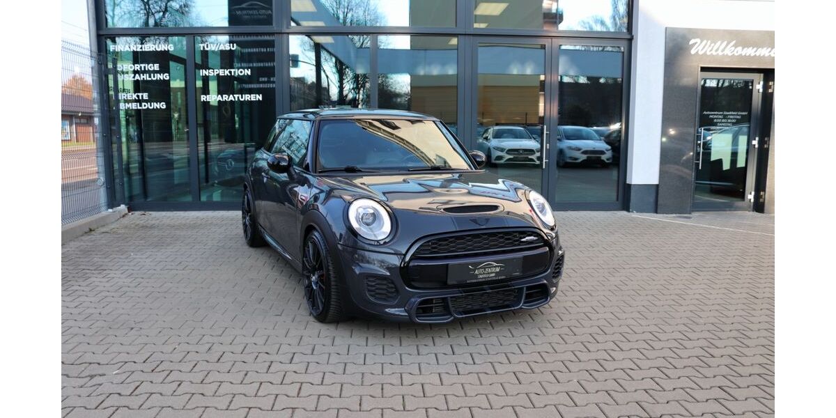 Mini John Cooper Works 53.987 km 23.500 &euro; Magdeburg 39110