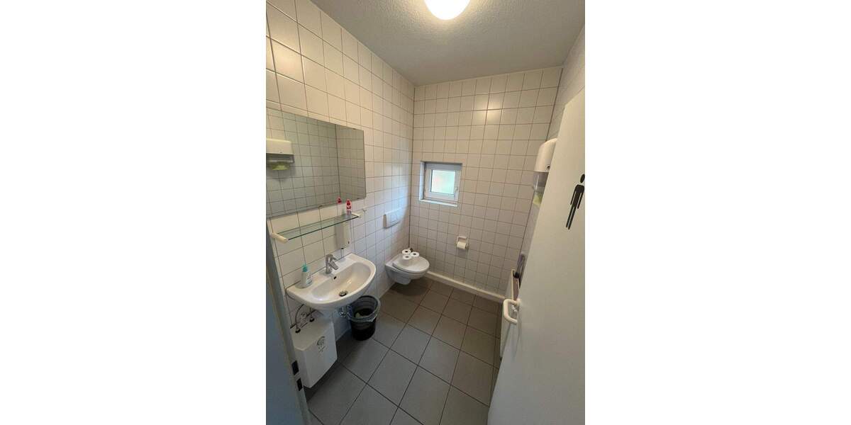 Einfamilienhaus Karlsruhe Neureut - 1.950&euro; | Angebot:24460397