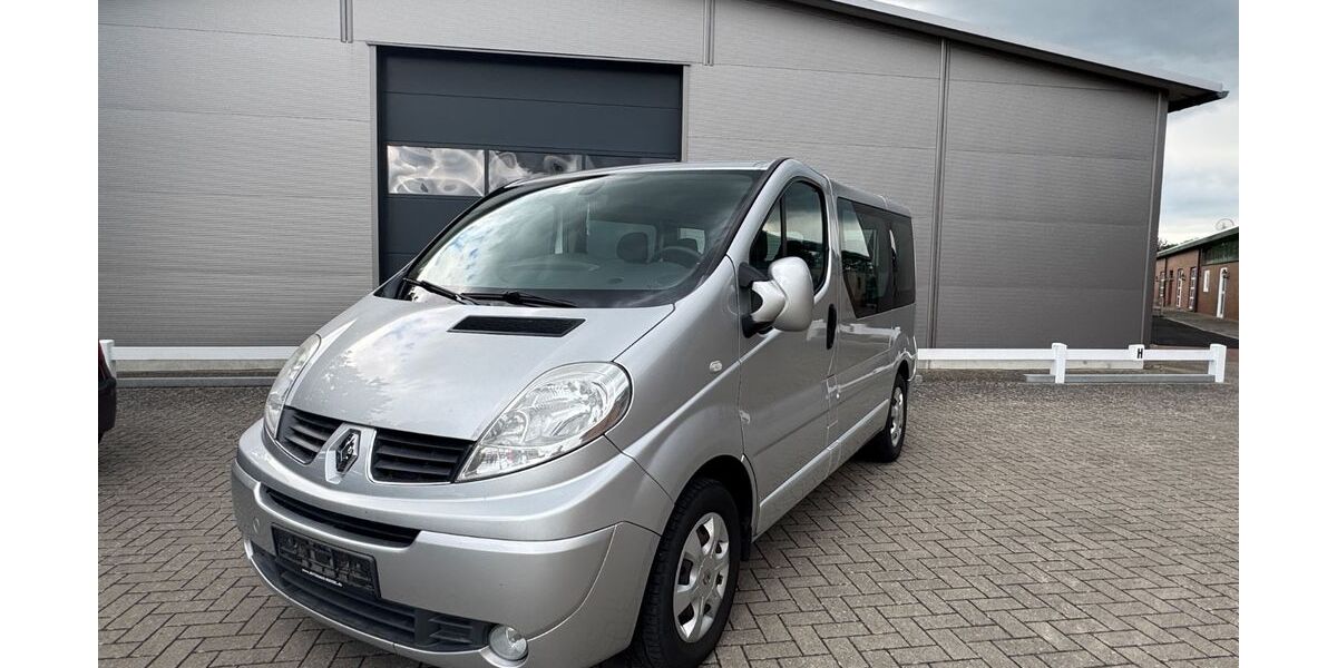 Renault Trafic 153.000 km 9.800 &euro; Ganderkesse 27777