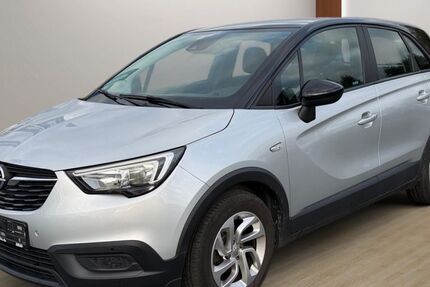 Opel Crossland (X) 82.045 km 9.990 &euro; Stockelsdorf 23617