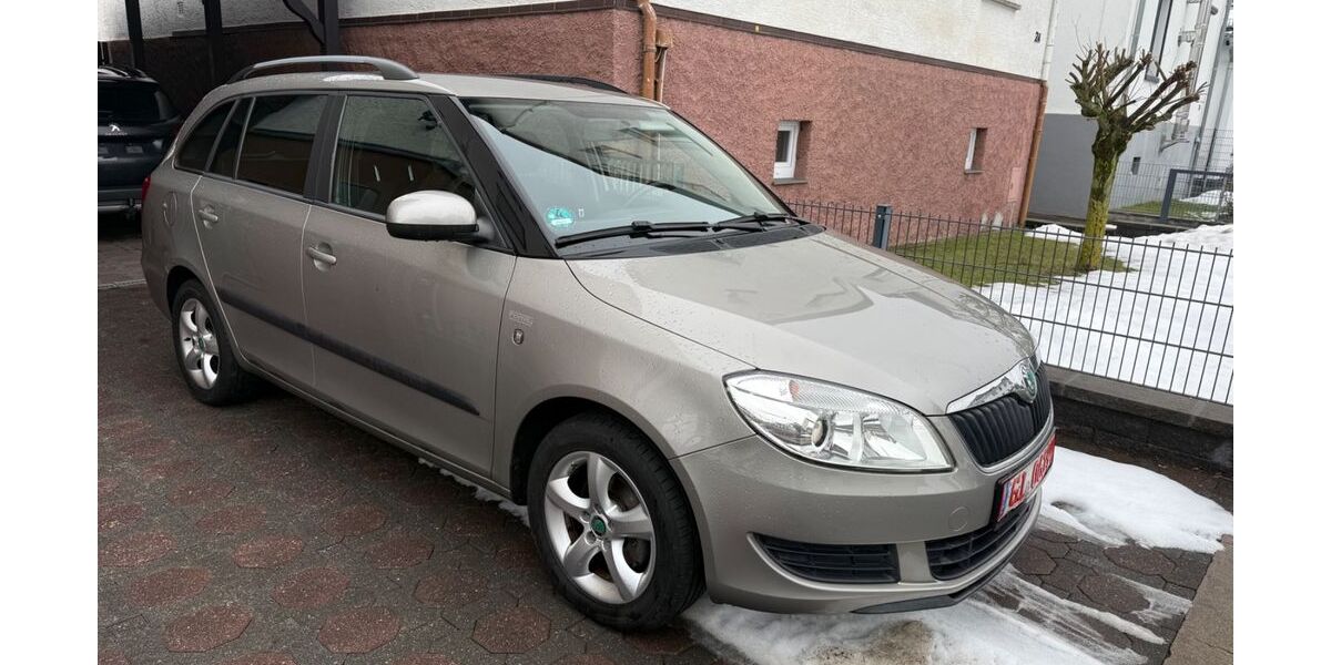 Skoda Fabia 114.800 km 4.990 &euro; Staufenberg 35460