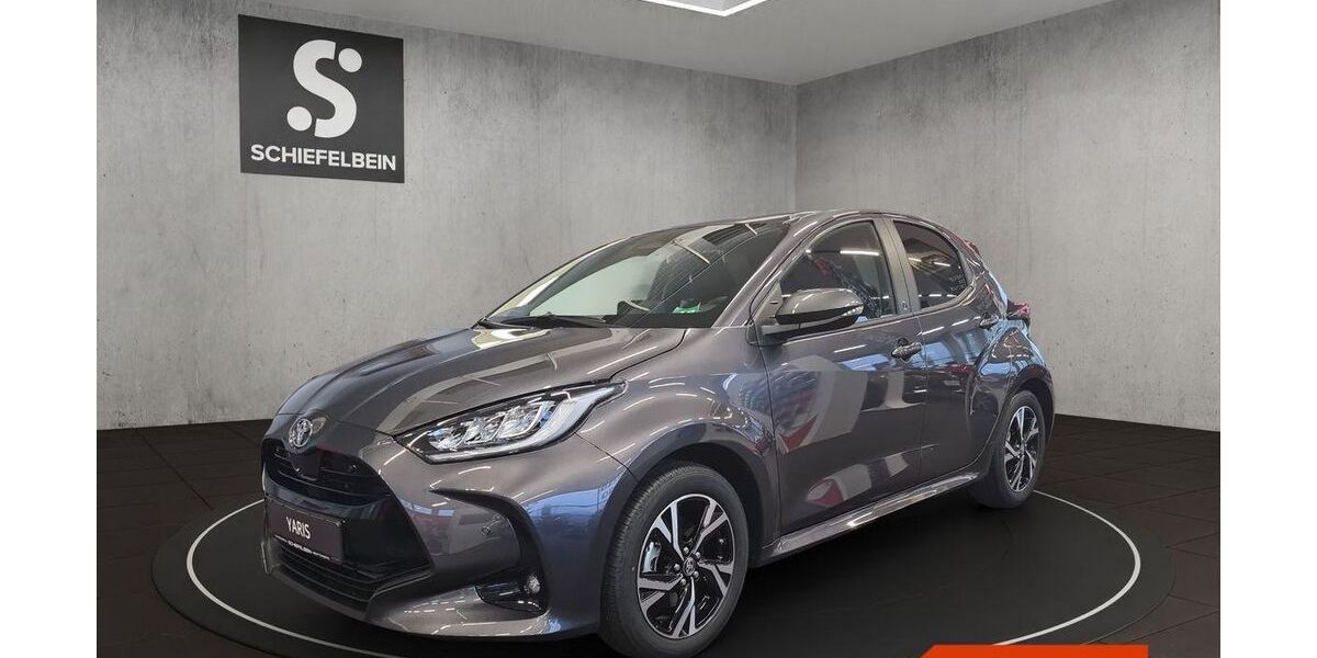 Toyota Yaris 5.500 km 25.180 &euro; Hoyerswerda 02977