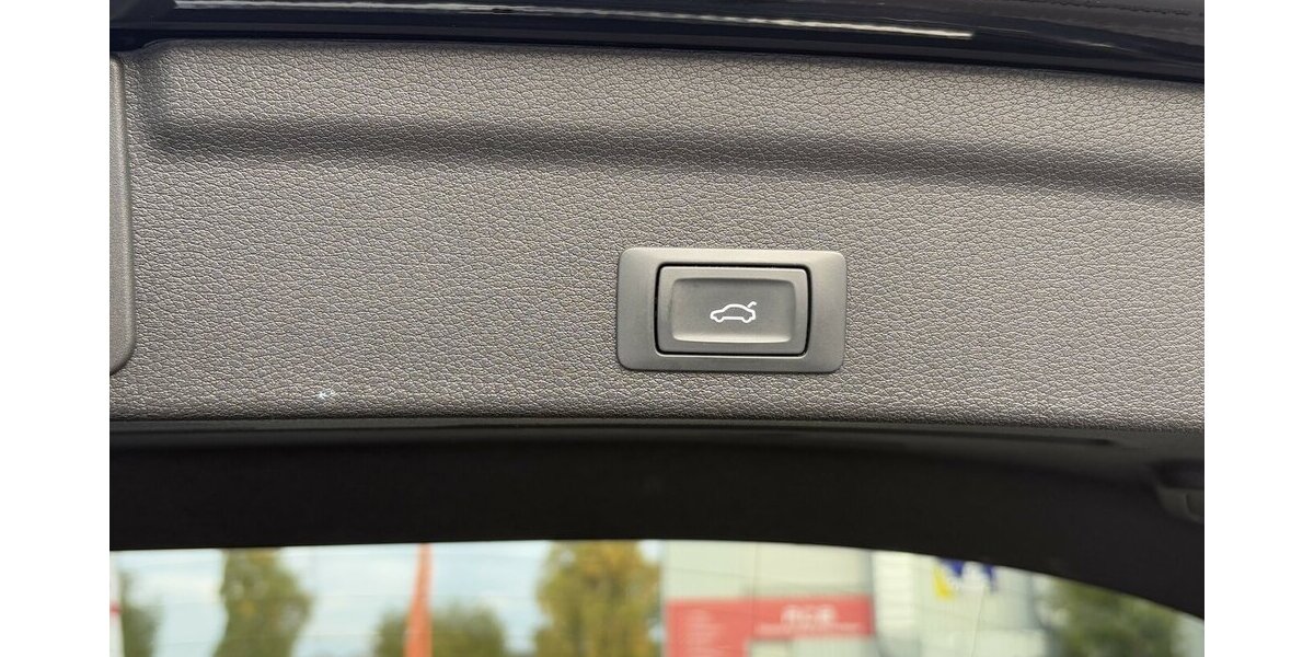 Audi Q3 35 TFSI S LINE/PANO/KAMERA/ACC/VIRTUALCOCKPIT 67.973 km 31.900 &euro; Villingen-Schwenningen 78054