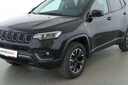 Jeep Compass 49.592 km 24.930 € Köln 50739