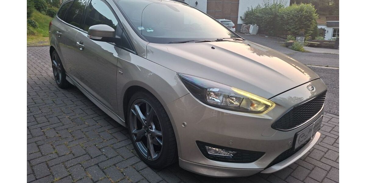 Ford Focus 166.000 km 7.999 &euro; Trimbs 56753