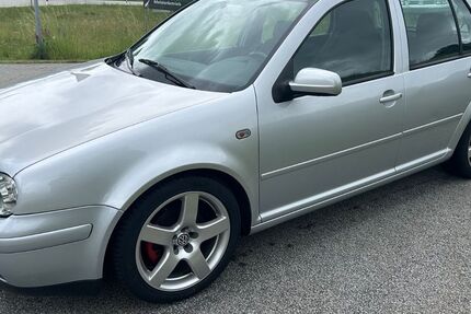 VW Golf 221.000 km 3.850 &euro; Grainet 94143