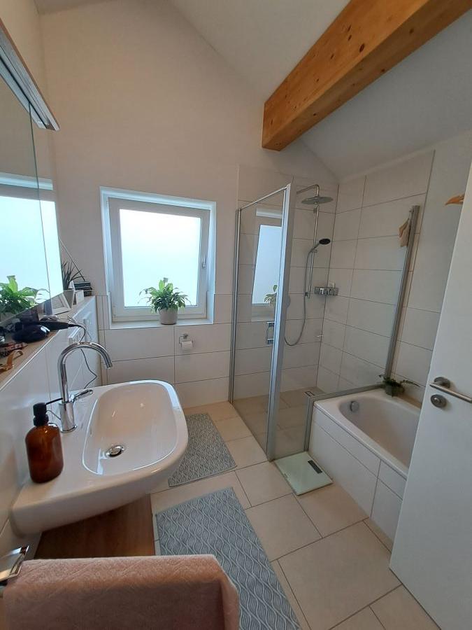 Provisionsfrei* Neuwertige, helle und ruhige 4-Zimmer-Traumwohnung 4 zimmer