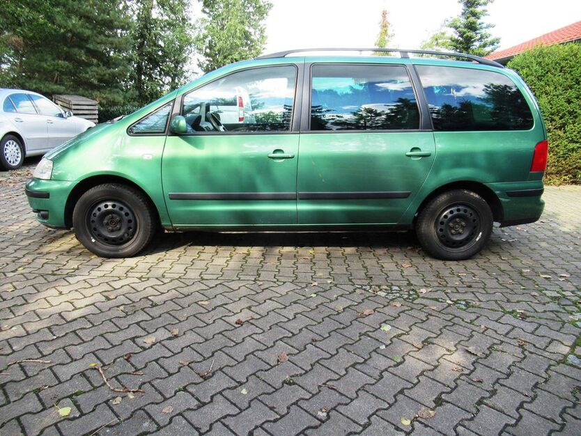 VW Sharan 295.000 km 1.750 € Gröbern bei Meissen 01689