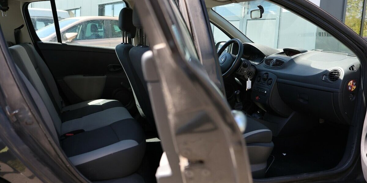 Renault Clio 1.5 dCi Authentique 1.HAND / TÜV-AU-02.2027 260.000 km 1.402 &euro; Hamm 59077