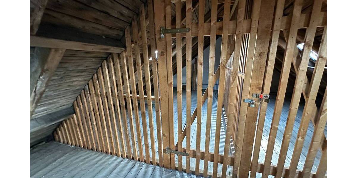 Zimmer Chemnitz Altendorf - 2 Zimmer, 64 m&sup2;, 325&euro; | Angebot:26027067