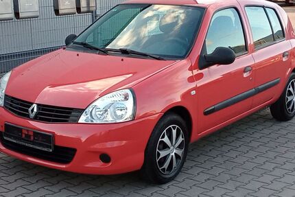 Renault Clio 214.500 km 2.490 € Burgebrach 96138