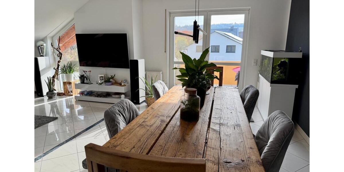 Dachgeschoßwohnung Ingelheim am Rhein - 4 Zimmer, 108 m&sup2;, 1.400&euro; | Angebot:25451377