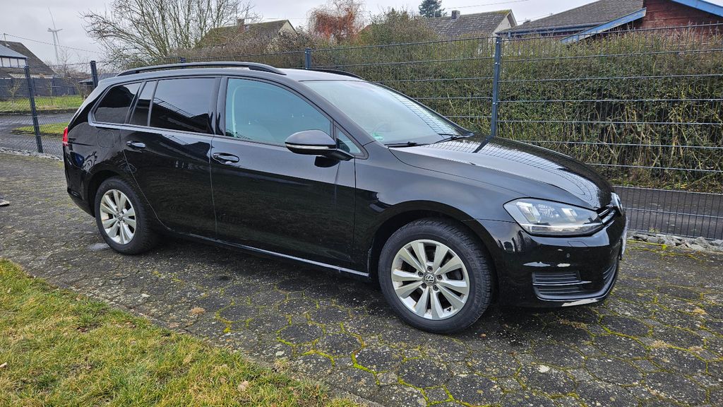 VW Golf 143.045 km 9.700 &euro; Gemünden 55490