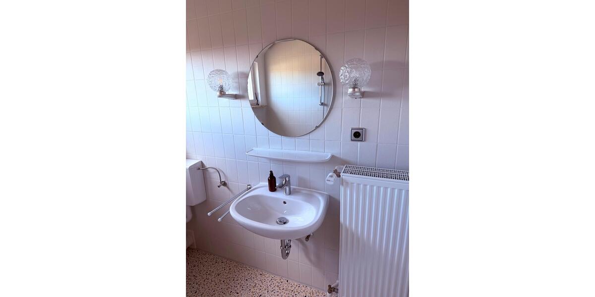 Einfamilienhaus Hünfeld - 4 Zimmer, 100 m&sup2;, 890&euro; | Angebot:26023320