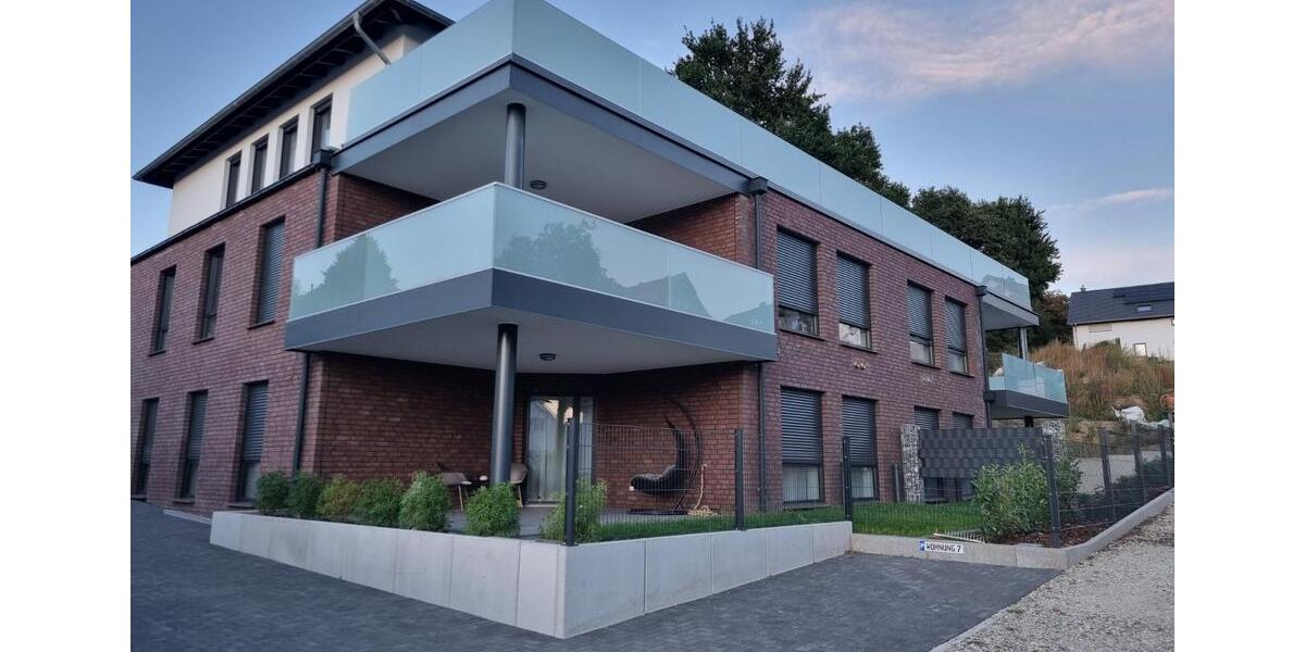 Einfamilienhaus Porta Westfalica - 4 Zimmer, 200 m&sup2;, 1.800&euro; | Angebot:25918383