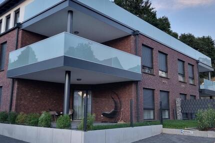 Haus Porta Westfalica - 4 Zimmer, 200 m&sup2;, 1.800&euro; | Angebot:25918383