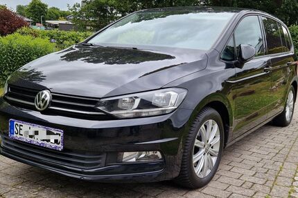 VW Touran 192.693 km 10.990 &euro; Wahlstedt 23812