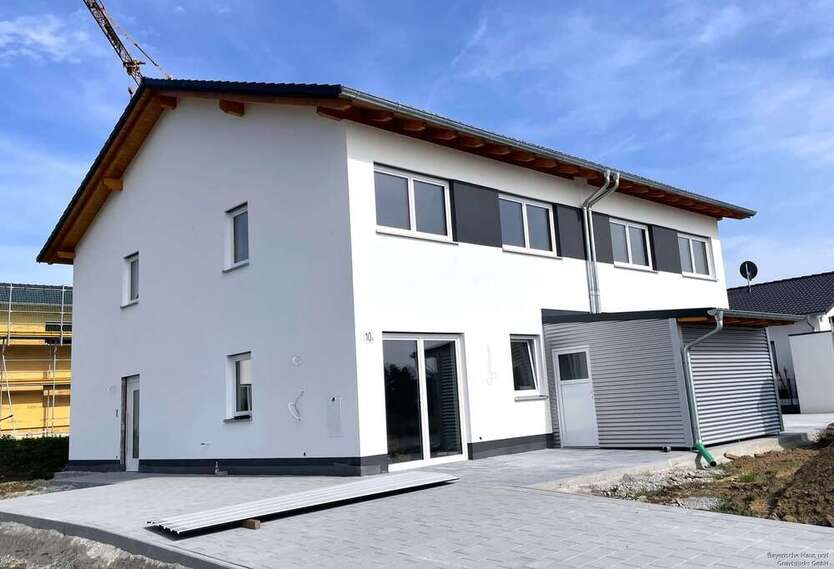 Haus zum Mieten in Winzer 1.250 € 134.16 m²