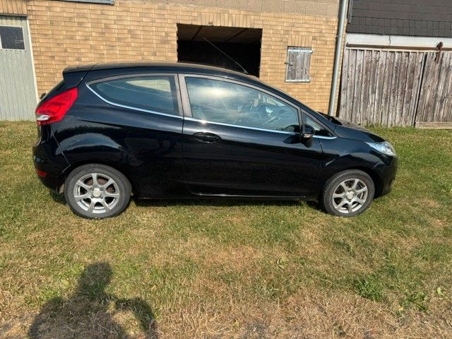 Ford Fiesta 325.000 km 1.800 &euro; Morsbach 51597