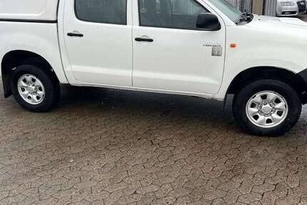 Toyota Hilux 190.000 km 11.400 &euro; Nürnberg 90431