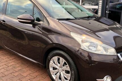 Peugeot 208 91.300 km 4.798 &euro; Halle/Saale 06118