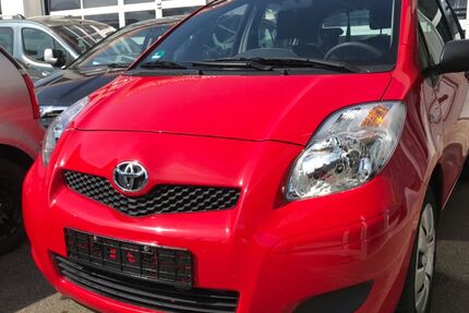 Toyota Yaris 19.480 km 6.950 &euro; Bad Säckingen 79713
