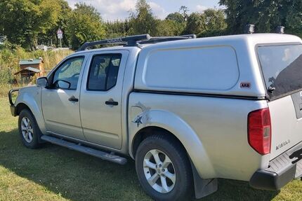 Nissan Navara 175.000 km 5.700 &euro; Lübeck 23558