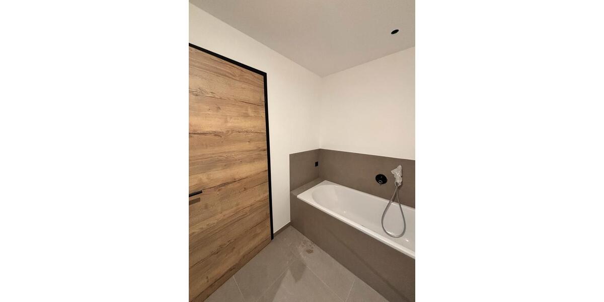Erdgeschoßwohnung Warngau - 3 Zimmer, 100 m&sup2;, 1.650&euro; | Angebot:26070176